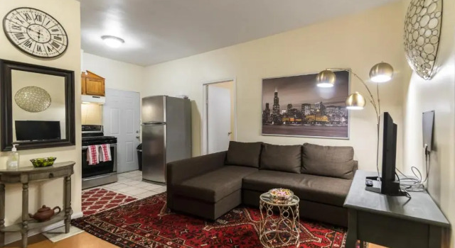 Апартаменты 1549 North Maplewood Avenue