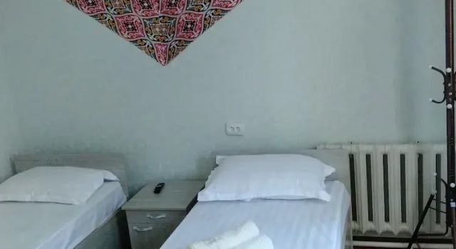 Nur-niso, Prenota Affittacamere Hotel a Bukhara con parcheggio, Parcheggio