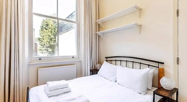 Stylish West Kensington Flat With Character, Забронировать Апартаменты/квартира Лондон Большой Лондон, рядом с Станция метро Kensington (Olympia)