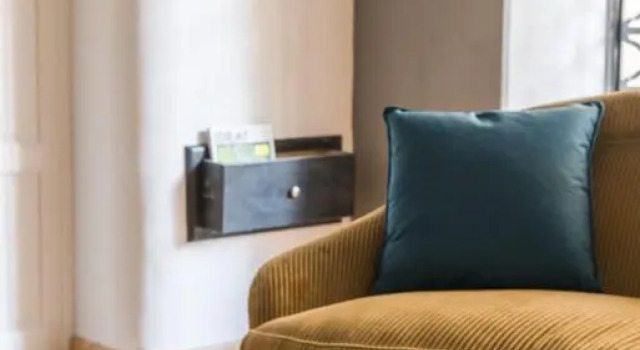 Vintage Style Apartment Near Via Roma