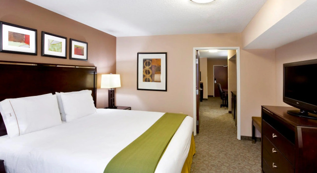 Двухместный люкс c 1 комнатой Holiday Inn Express & Suites Van Wert by IHG