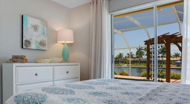 Bimini Breeze - True Waterside Living, Забронировать Отель Отели Кейп-Корал 3 звезды, 3*
