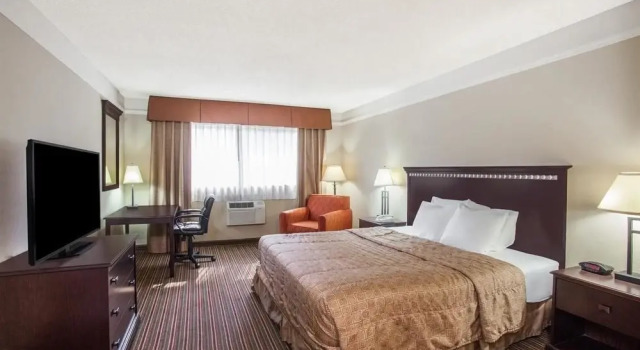 Travelodge La Mesa, Забронировать Отель «постель и завтрак» Ла Меса San Diego Metropolitan Area, рядом с Mission Trails Regional Park Lake Murray