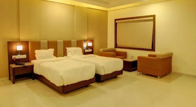 Клубный номер Standard Keshwaras Residency