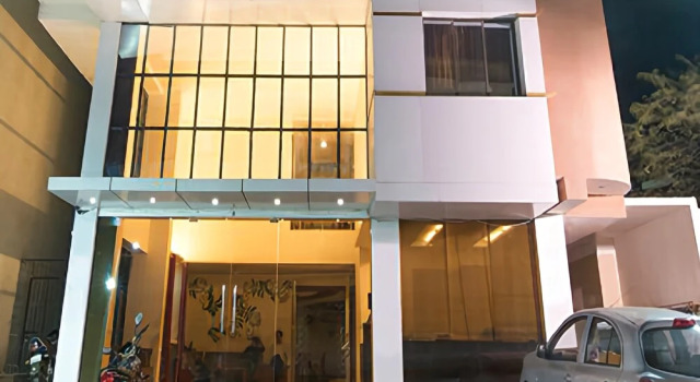 Hotel Vaikunth By Adamo, Забронировать Отель Отели штата Раджастхана с парковкой, Парковка
