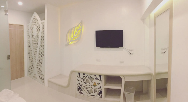 SnoozZotel, Забронировать Отель Отели Центральной Паттайя с парковкой, рядом с Музей Рипли, Парковка