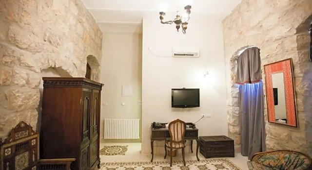 Standard- familie værelse med altan Jerusalem Hotel