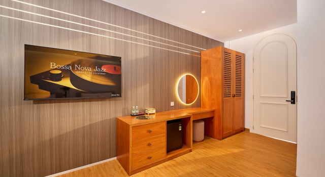 Семейный номер Standard с видом на город Cát Tường Hotel