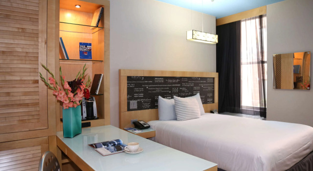 TRYP by Wyndham New York City Times Square / Midtown
