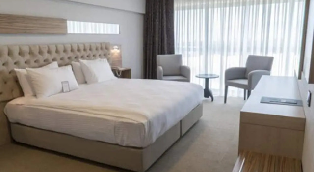 Одноместный полулюкс Greymark Hotel
