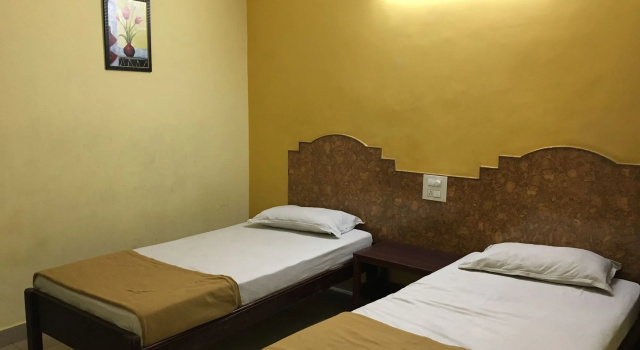 Hotel Bhavani Lodge, Rezerwuj Hotel Hajdarabad 