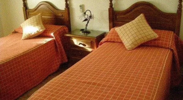 Casa Rural El Pinar, Reservar Hotel Posadas Madrid