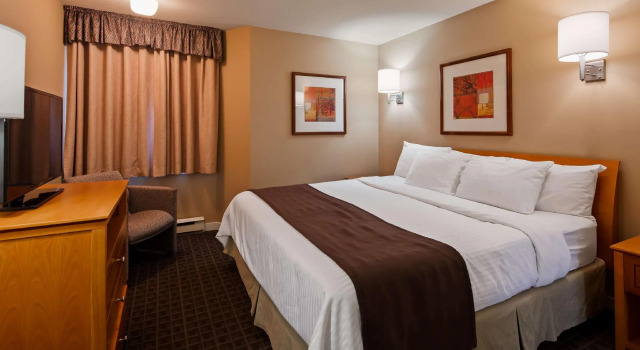 Полулюкс SureStay by Best Western North Vancouver Capilano