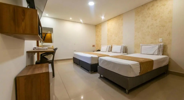 Трёхместный номер Classic Infinity Hotel
