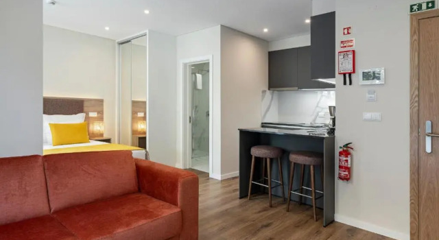 Студия Deluxe Monumental Plaza by Petit Hotels