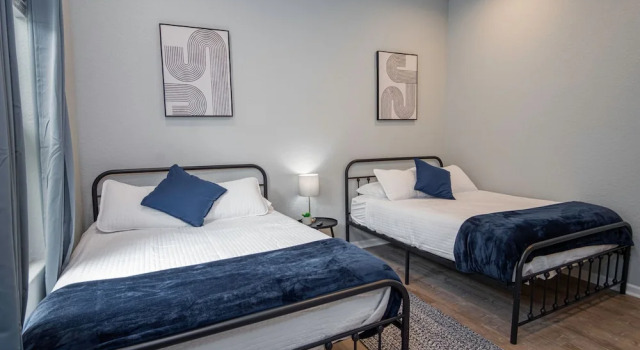Коттедж с 4 комнатами Your Dream Stay 4BR 2BA Near Downtown Riverwalk