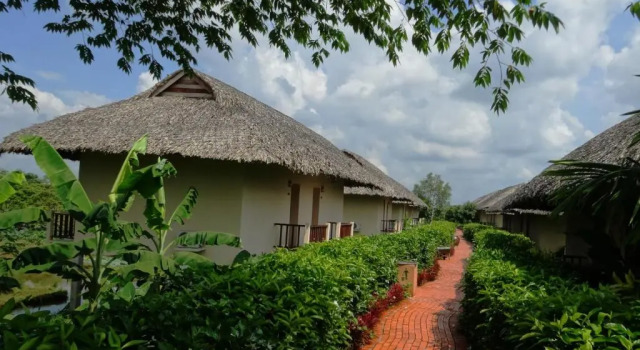 Бунгало Mekong Riverside Boutique Resort & Spa