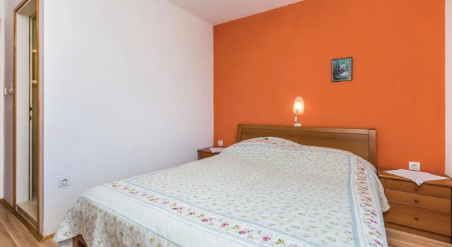 Amazing Home in Kampor With Wifi and 2 Bedrooms, Prenota Hotel Kampor 