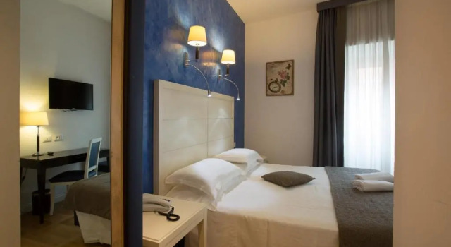 Двухместный номер Comfort Floris Hotel