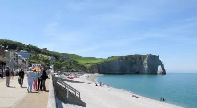 House Chez Lulu Saint Nicolas dAliermont, Book Hotel Mesnil-Val-Plage 