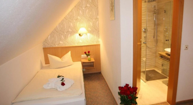 Hotel Marschall Duroc, Buchen Sie Hotel  