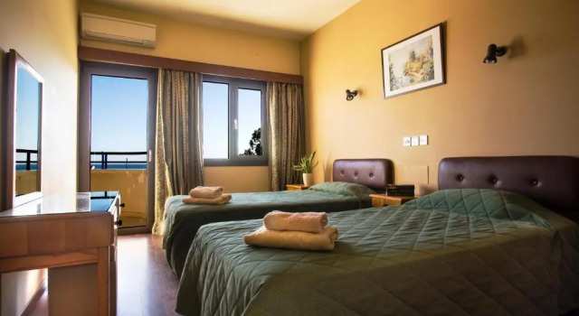 Апартаменты Standard Pigeon Beach Hotel Apartments