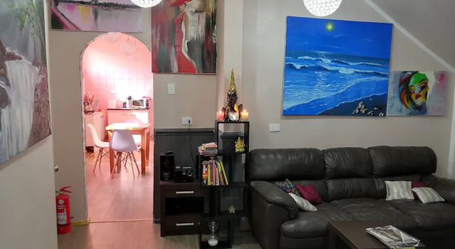 1 Hostal Galeria - Adults Only, Забронировать Отель Сантьяго Столичный регион Сантьяго, рядом с Movistar Arena