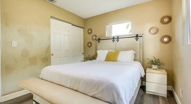 Коттедж North Lauderdale Vacation Rental: 8 Mi to Beach!