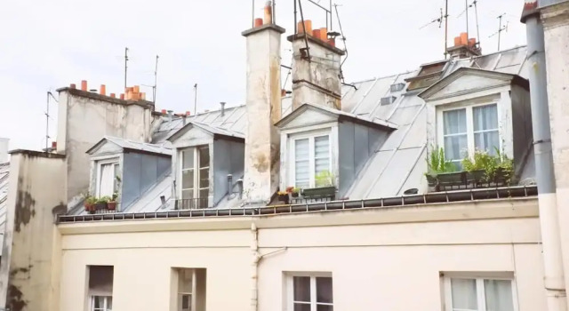 Cozy Yellow Nest - Pigalle Quarters & Sacré-cœur, Забронировать Отель Париж Иль-де-Франс, рядом с Гран Бульвар