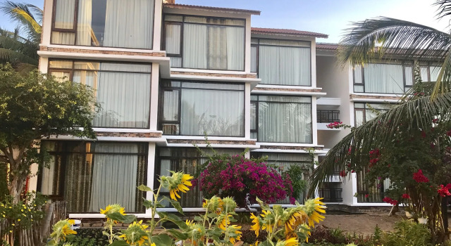 Fiore Healthy Resort, Забронировать Курортный отель Отели Фантхьет с завтраком, Завтраки