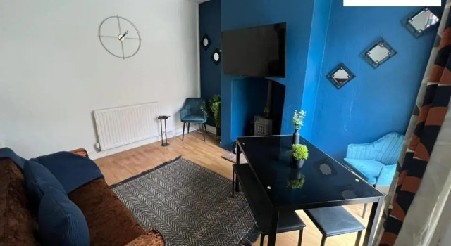 4 Bedroom 3 Bath House By Passionfruitproperties Opposite Coventry City Centre With Free Wi-fi & Garden, Varaa Hotelli Coventry West Midlands