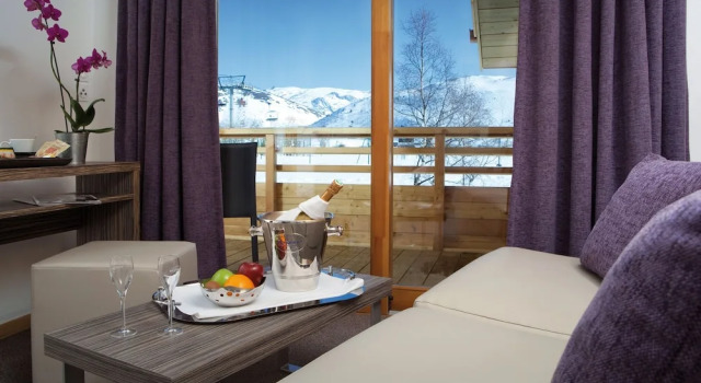 Кровать в общем номере с 2 комнатами Lagrange Vacances L'Alpenrose