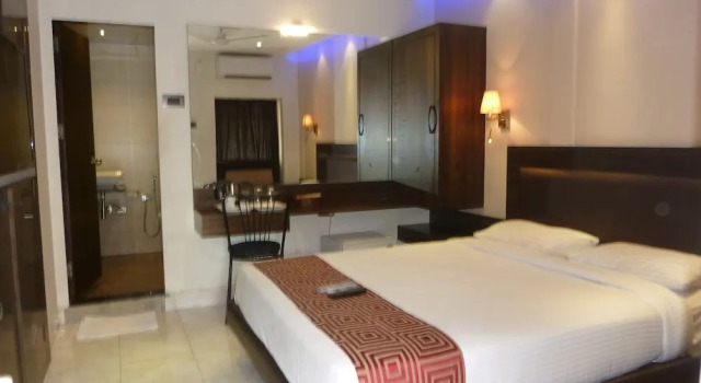 Номер Deluxe с балконом Hotel New Bengal