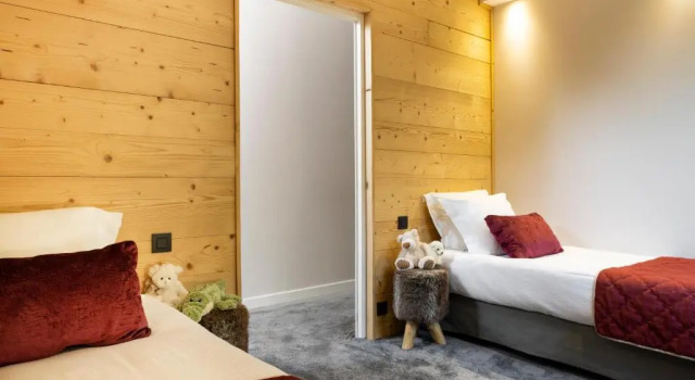 Standard famille chambre avec balcon et Vue sur le lac Hôtel Les Grillons