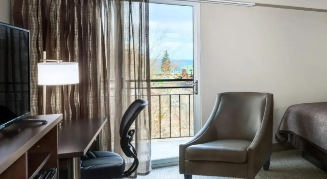 Четырёхместный номер Standard Park Place Hotel & Conference Center