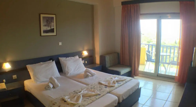 Номер Standard с балконом Politia Hotel