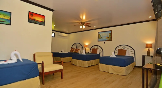 Guacima Country Inn, Varaa Hotelli Hotellit Alajuela uima-altaalla, Uima-allas