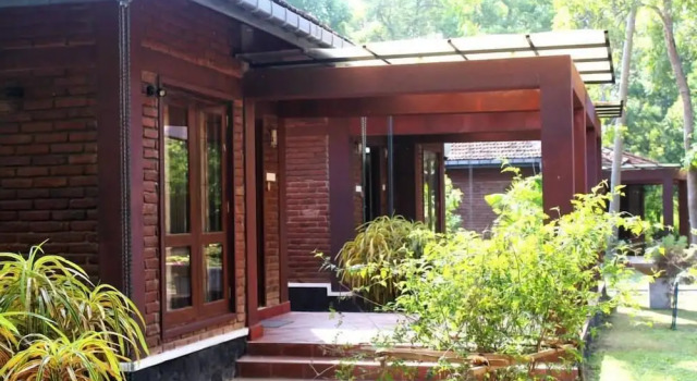Двухместный коттедж Deluxe с видом на сад Neem Villas