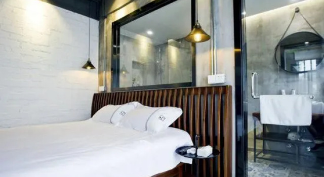 Тент Zero Five One Seven Inn