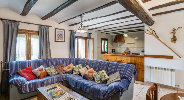 Casa Josefina, Book Hotel Hotels in Aragon with Parking, Parking