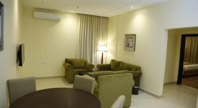 Люкс Flora Hotel Suite 2