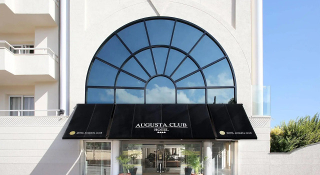 Augusta Club & Spa - Adults Only