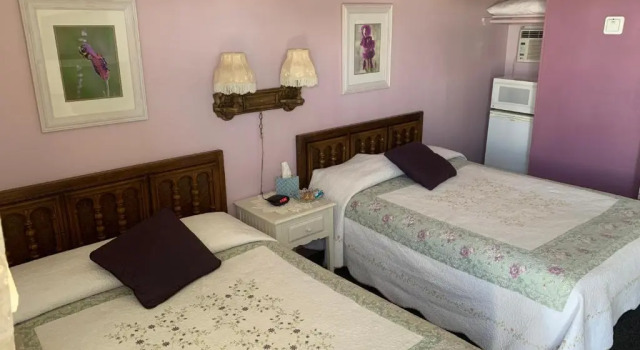 Четырёхместный номер Classic Sugarloaf Mountain Motel