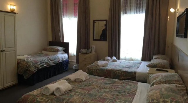 Трёхместный номер Standard Smiths Hotel