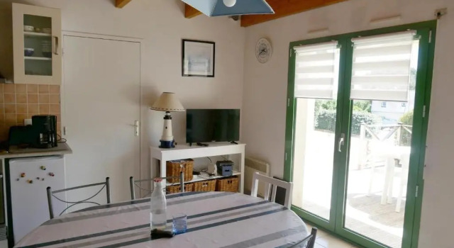 Maison Sarzeau, 3 pièces, 5 personnes - FR-1-639-66, Rezerwuj Hotel Sarzeau 