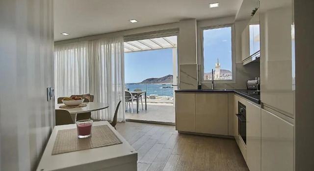 Malibú Canteras Ático 23 Vista Mar - Seaview Penthouse, Забронировать Отель Отели Лас-Пальмас-де-Гран-Канария с парковкой, рядом с Музей науки и техники, Парковка