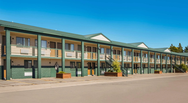 Best Western Weston Inn, Забронировать Отель Отели Вест-Йеллоустон с бассейном, рядом с Кинотеатр формата IMAX  Национального географического общества, Бассейн