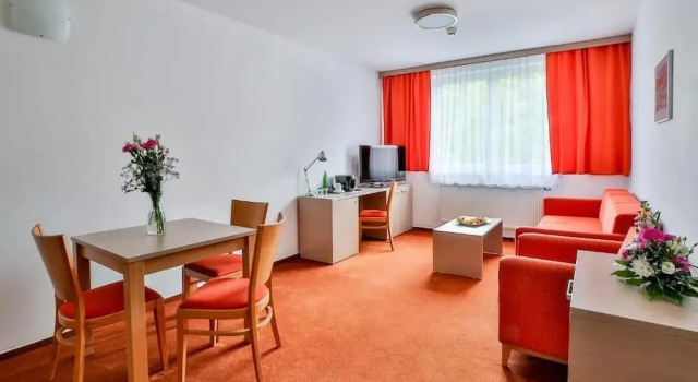 Апартаменты Standard LH Parkhotel Hluboka Nad Vltavou Congress & Wellness