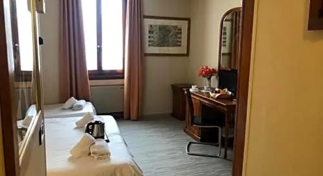 Трёхместный номер Standard Select Hotel