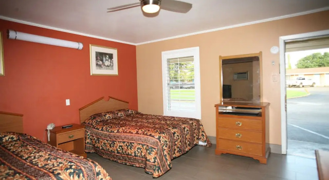 Royal Inn, Book Mini-hotel Victoria Houston
